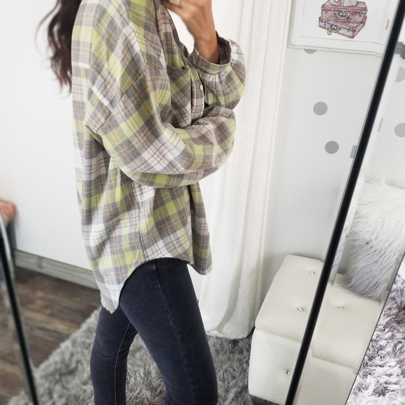 Last1️⃣ Best Fall Plaid Flannel Top Oversized Button Down Top - Picture 6 of 9